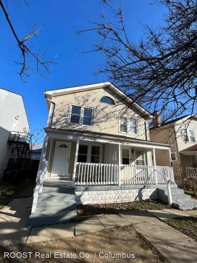Main picture of 654 S Burgess Ave