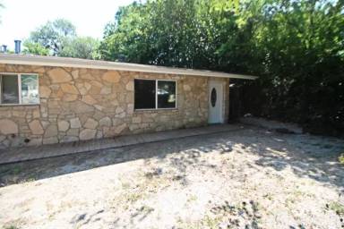 Main picture of 819 Zachry Dr