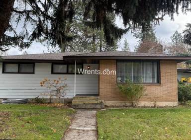 Main picture of 7918 N Hughes Dr