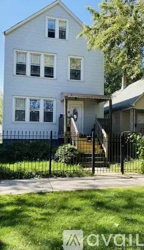 Main picture of 7034 S Rockwell St