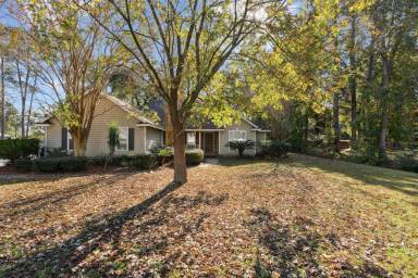 Main picture of 106 Buntin St