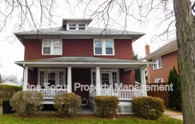 Main picture of 1006 Locust St