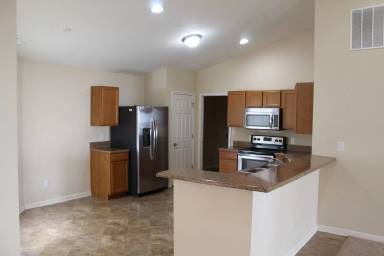 Main picture of 5615 Crump Ln