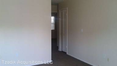 Main picture of 3950 Country Pl
