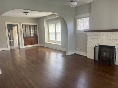 Main picture of 410 N Volutsia Ave