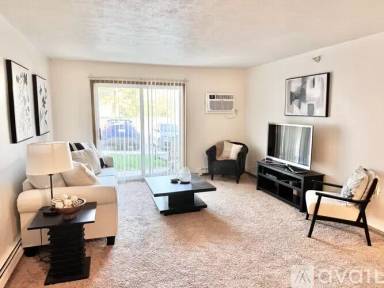 Main picture of 325 Raleigh Ct