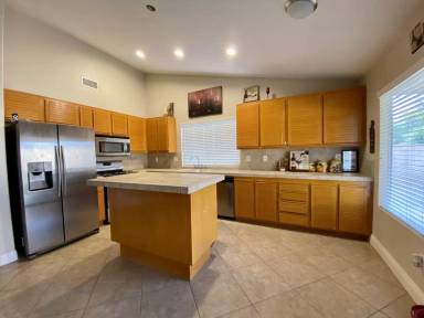 Main picture of 371 Dylan Cir