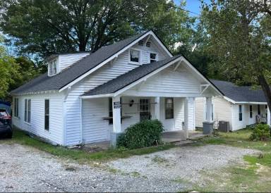 Main picture of 1806 Johnson St