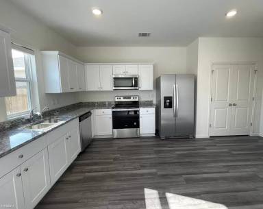 Main picture of 313 Red Fish Ln