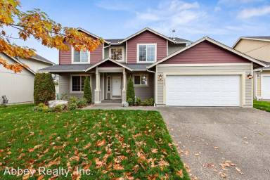 Main picture of 2922 Campus Prairie Loop NE