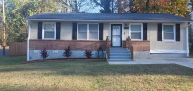 Main picture of 3072 Lone Oak Ave SW