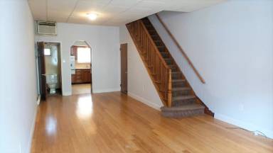 Main picture of 2436 S Mole St