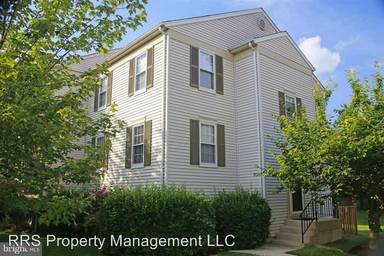 Main picture of 618 Ivy League Ln
