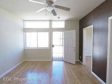 Main picture of 441 W 79th St