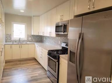 Main picture of 327 3rd St