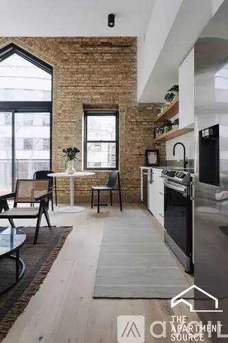 Main picture of Lodge Evanston