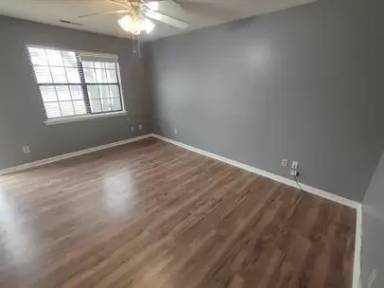 Main picture of 2317 8th St SE