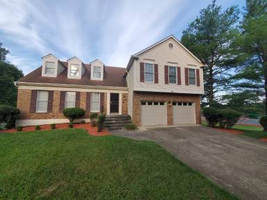 Main picture of 1411 Golf Course Dr