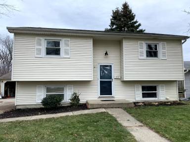 Main picture of 739 Russell Ave