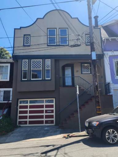 Main picture of 27 Carson St