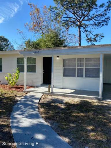 Main picture of 8950 Greenleaf Rd