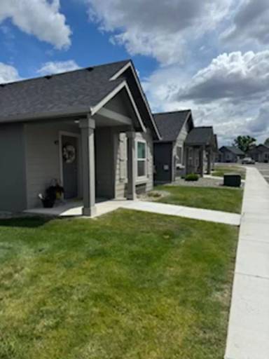 Main picture of Cottages at the Aquatic Center