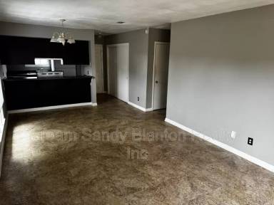 Main picture of 1460 Bakalane Ct