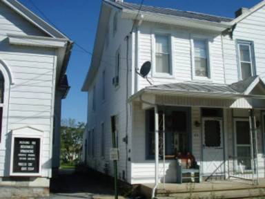 Main picture of 65 W Main St