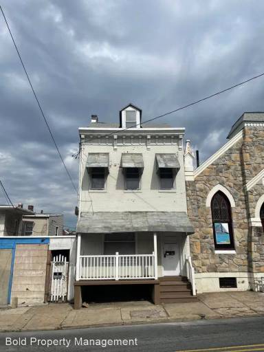 Main picture of 1011 Cotton St