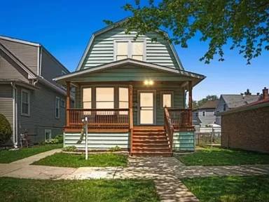 Main picture of 5310 W Waveland Ave