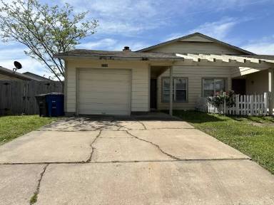 Main picture of 10818 E 14th Ct