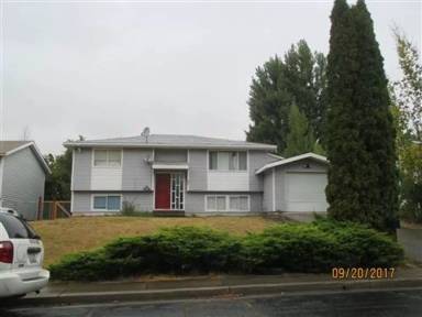 Main picture of 230 NW Robert St