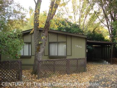 Main picture of 1009 NW Plateau Dr