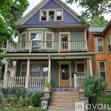 Main picture of 89 Trinity Pl