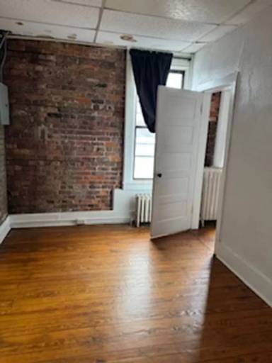 Main picture of 1122 Broadway