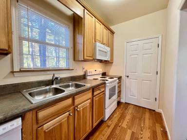 Main picture of 104 North Edge Dr