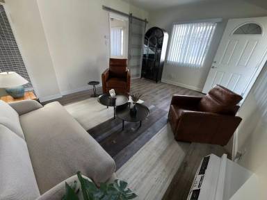 Main picture of 1119 Justin Ave