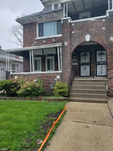 Main picture of 1443 Lawrence St