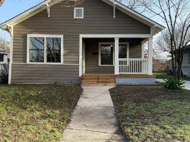 Main picture of 415 Rigsby Ave