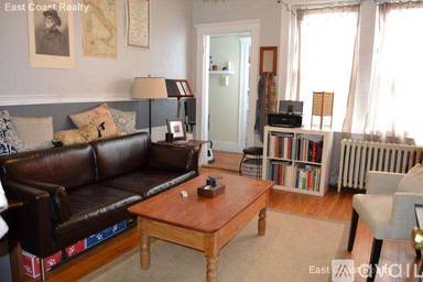 Main picture of 63 Woodstock Ave