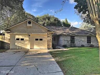 Main picture of 5614 Freshmeadow St
