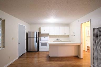 Main picture of 432 Sycamore Ave