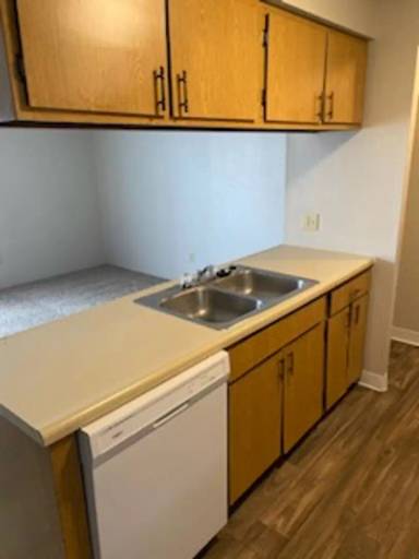 Main picture of 2701 S Emporia St