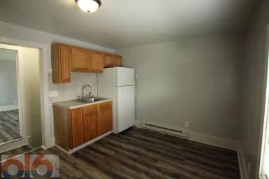 Main picture of 817 Douglas St NW