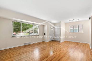 Main picture of 1545 S Gaylord St