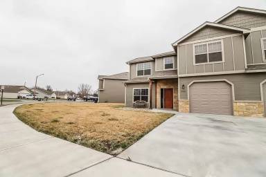 Main picture of 2601 Buttonwood Dr