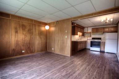 Main picture of 308 E Mary St