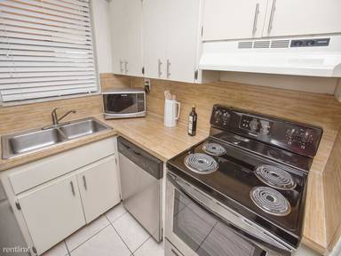 Main picture of 8857 Fontainebleau Blvd