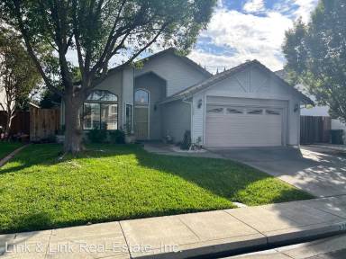 Main picture of 2768 Woodmont Dr