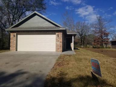 Main picture of 2111 Lowery St